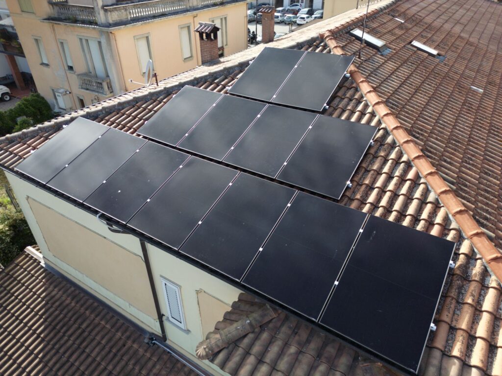 hero-home-pannelli-fotovoltaici